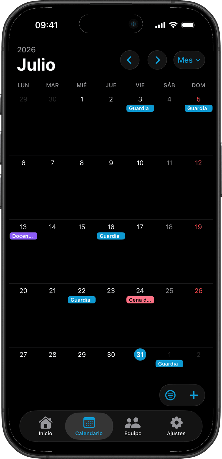 Calendario mensual de TuGuardIA en modo oscuro, julio de 2026: guardias en azul, una sesión de docencia y una cena del servicio junto a los turnos